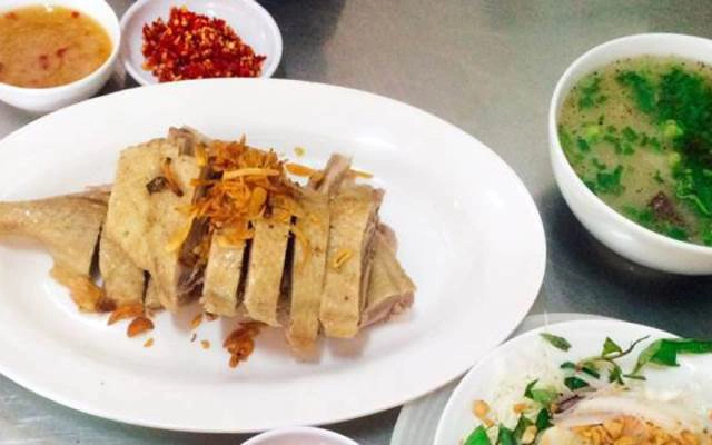 Quán Ăn Gà Ta Bảo Chung