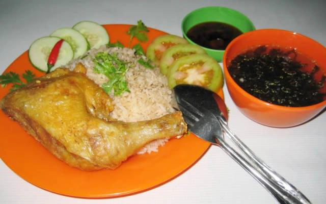 Quán Ăn Gà Ta Tam Kỳ & Cơm Chiên Gà Xối Mỡ