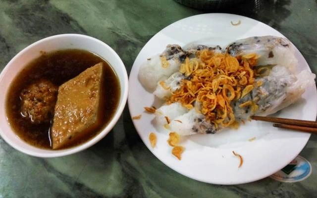 Quán Ăn Gà Tần & Bánh Cuốn - Trần Cung