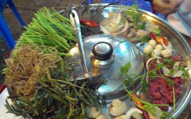 Quán Ăn Gà Tây Nướng - Thống Nhất