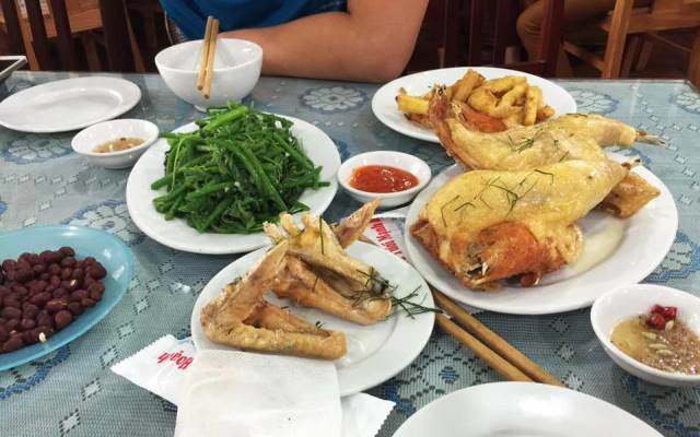 Quán Ăn Gà Tươi Mạnh Hoạch - Nguyễn Văn Lộc