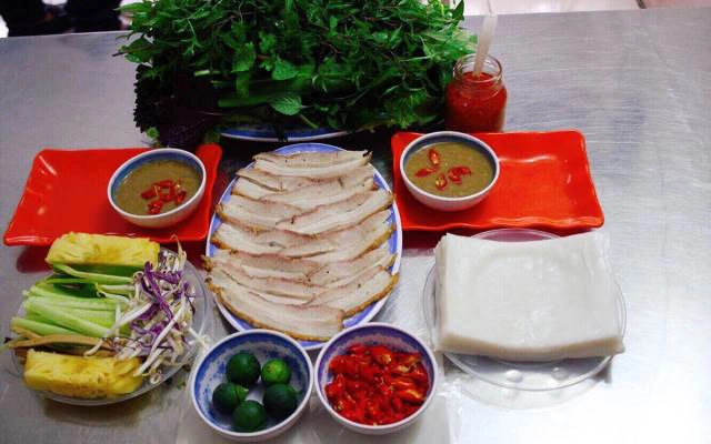 Quán Ăn Gạch Quán - Bánh Tráng Cuốn Thịt Heo