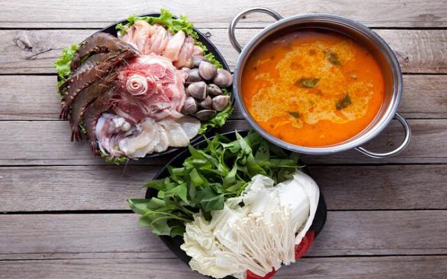 Gia Đình Quán - Cơm Phở & Lẩu Nướng