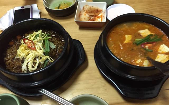 Quán Ăn Gimbap Hàn Quốc - Tây Sơn
