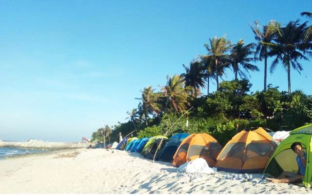 Gió Biển Homestay & Camping