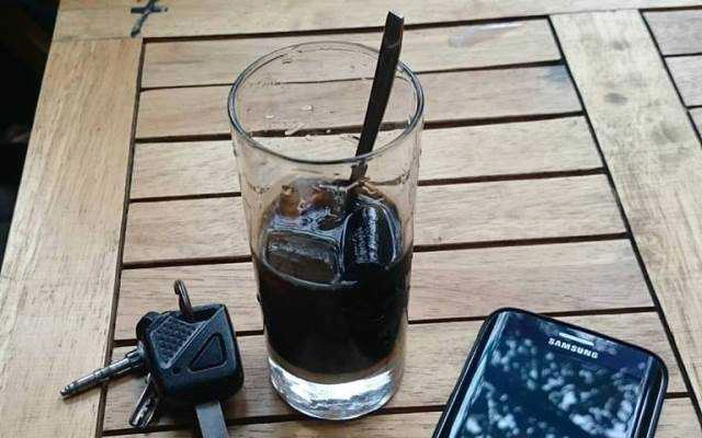 Góc Phố Cafe - Trần Bình