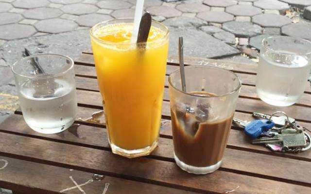 Góc Phố Cafe - Văn Tiến Dũng