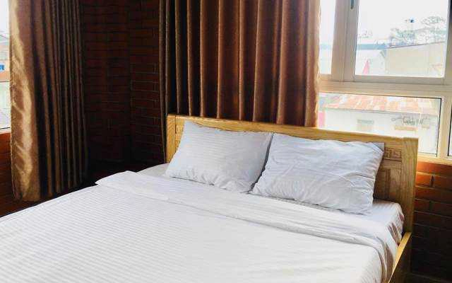 Gold Land Hotel