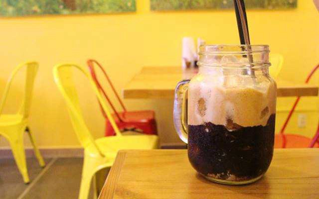 Golden Coffee - Lê Đình Chi