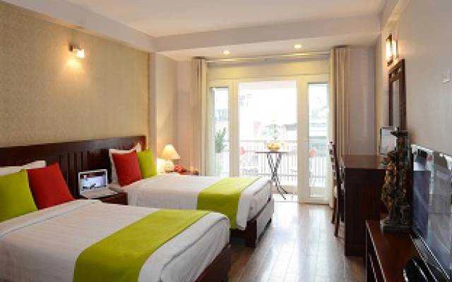 Golden Land Hotel