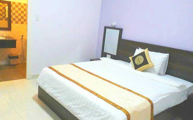 Golden Pine Hotel II