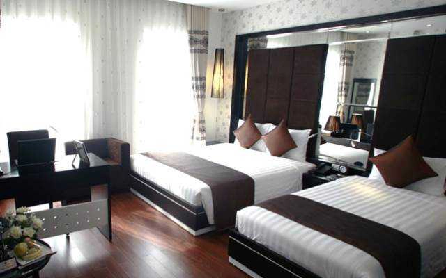 Golden Sun Moment Hotel