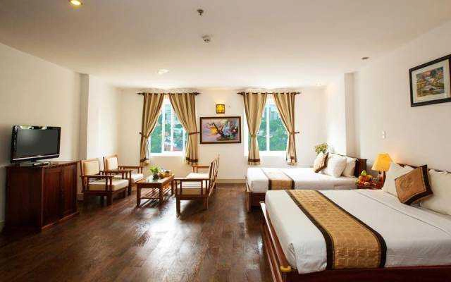 Golf Hotel