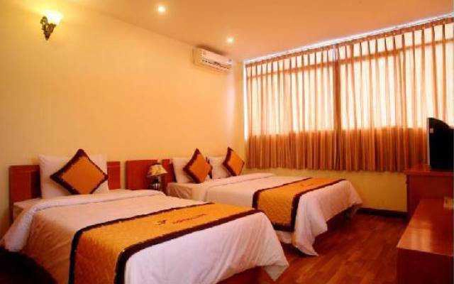 Grand Holiday Hotel - Ngõ Huyện
