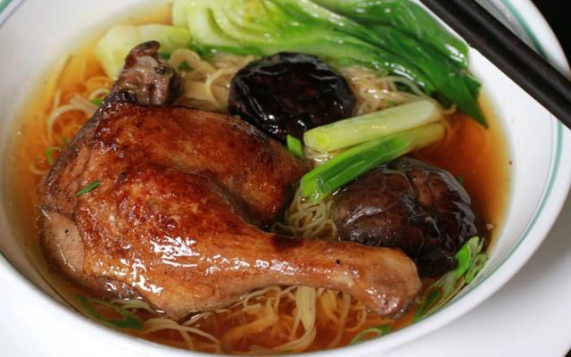 Quán Ăn Há Cảo & Mì Gà Tiềm - Thích Quảng Đức