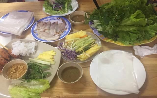 Quán Ăn Habibi Hoàng Bèo - Bánh Tráng Cuốn Thịt Heo - Ngọc Lâm