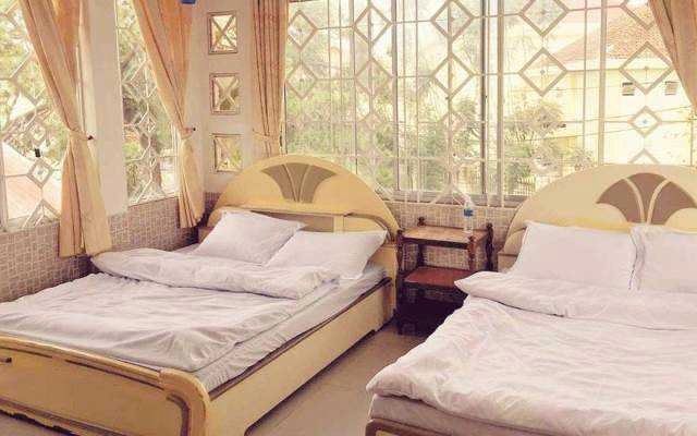 Hai Cây Thông Homestay