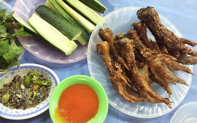Quán Ăn Hai Còi - Chân Gà Nướng