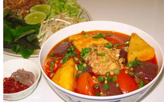 Quán Ăn Hải Linh - Bún Cá, Bún Đậu - Trần Phú