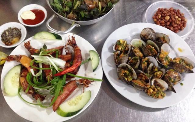 Quán Ăn Hải Sản Bà Thôi 2