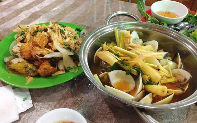 Quán Ăn Hải Sản Biển Đông 3