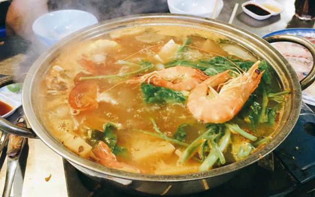 Quán Ăn Hải Sản Hồng Hà