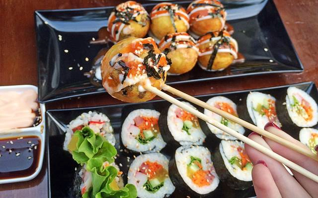 Hana Korea - Mỳ Cay 7 Cấp Độ & Lẩu Trà Sữa Khói