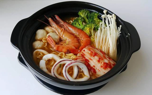 Quán Ăn Hana - Mì Cay 7 Cấp Độ Hàn Quốc - Phan Văn Hớn