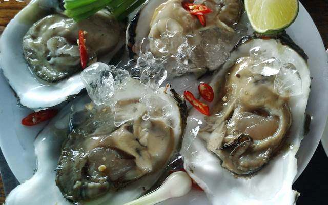Quán Ăn Hàu Tươi Sống - Triệu Việt Vương