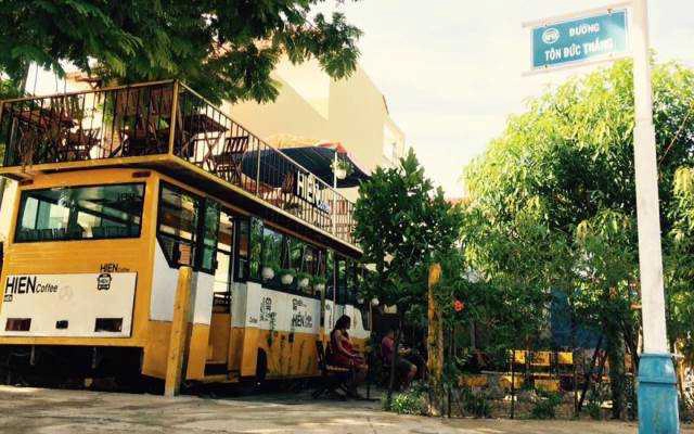 Hiền Coffee - Bus Coffee