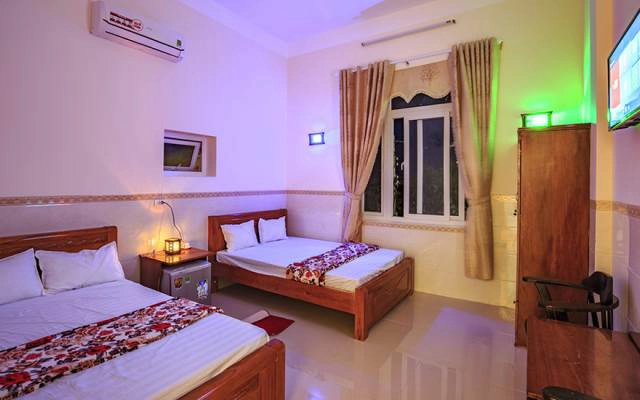Hiệp Sĩ Hotel - Thôn Tây