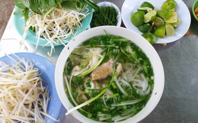 Quán Ăn Hiếu Anh - Phở Gà Phố Cổ & Bún Đậu Mẹt