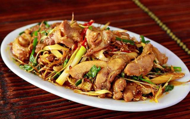 Quán Ăn Hiếu - Cơm Gà Kho Sả Nghệ