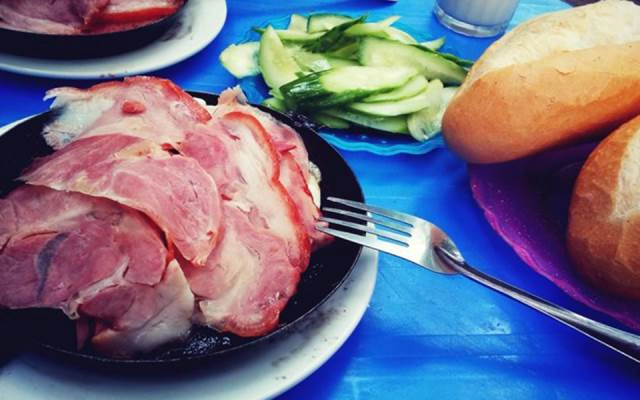 Quán Ăn Hiệu Lực - Bánh Mì Chảo - Bà Triệu