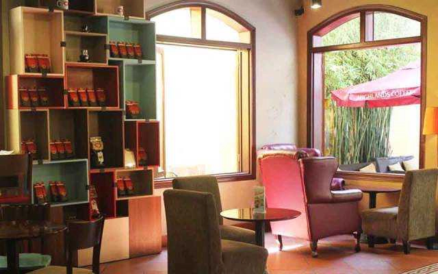 Highlands Coffee - Trần Hưng Đạo