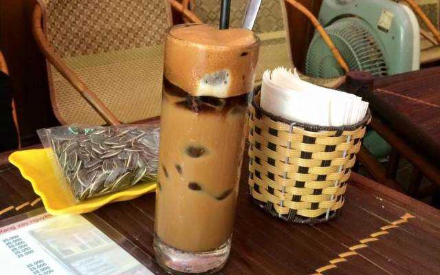 Hip Cafe - Nguyễn Hữu Huân