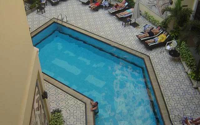Hồ Bơi Pool - Khách Sạn Majestic