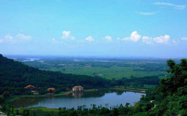 Hồ Tiên Sa
