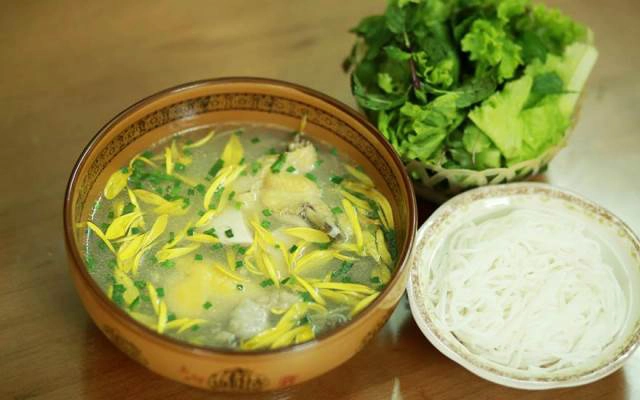 Quán Ăn Hoa Cúc Quán - Bún Gia Truyền