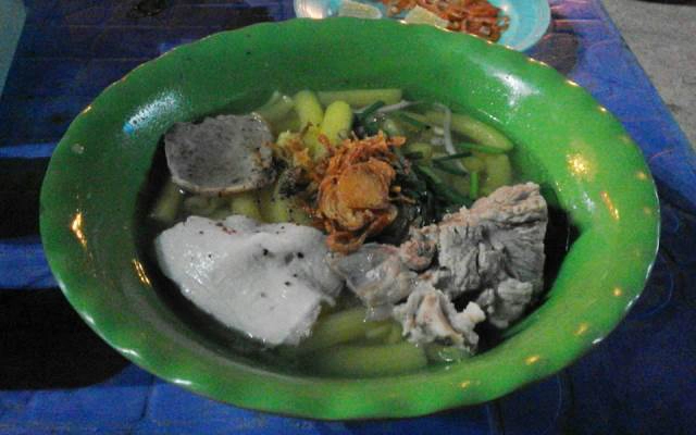 Quán Ăn Hoa Lan - Hủ Tiếu Mì, Bánh Canh & Hột Vịt Lộn