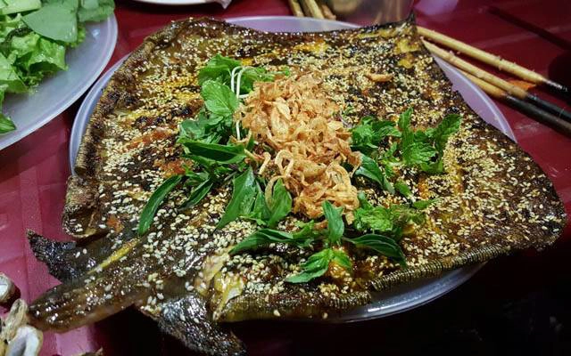 Quán Ăn Hoa Mập Quán - Cá Đuối Nướng
