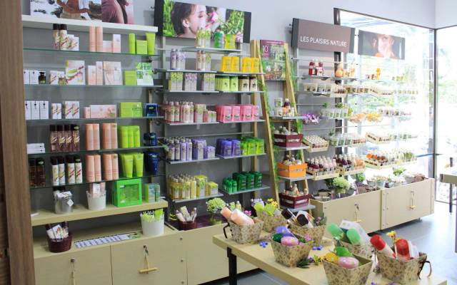 Hoa - Shop Mỹ Phẩm