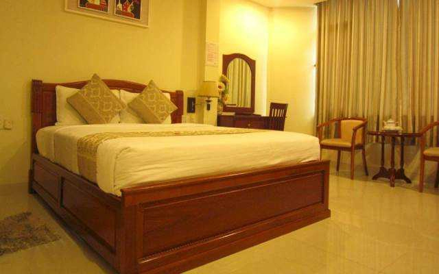 Hoàng Hotel