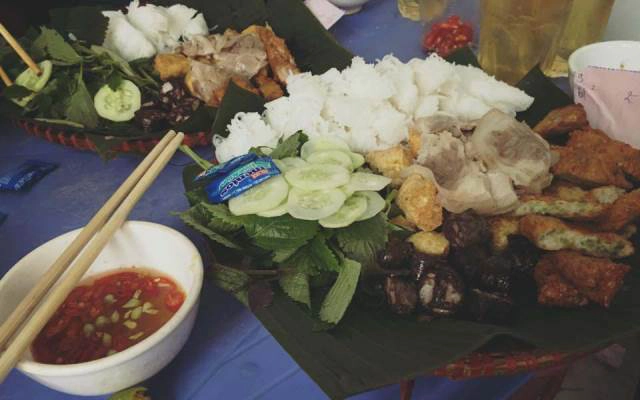 Quán Ăn Hoàng Vũ Quán - Bún Đậu, Ốc Đồng & Trứng Vịt Lộn