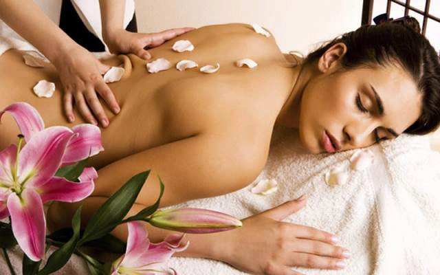 Học Viện Đào Tạo Thẩm Mỹ Vivian Qa
