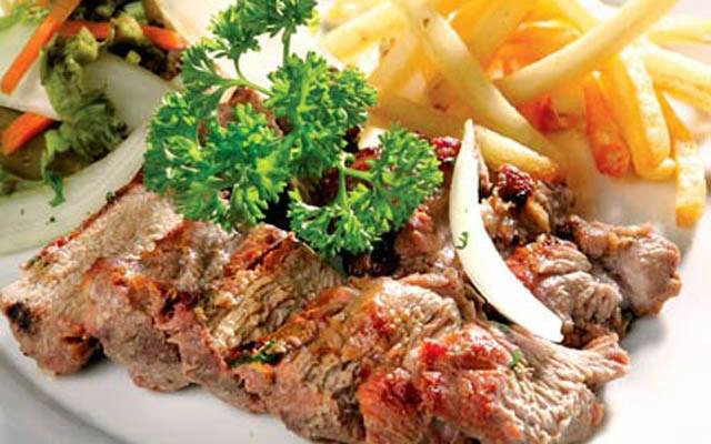 Quán Ăn Hội Quán Cây Bạch Dương