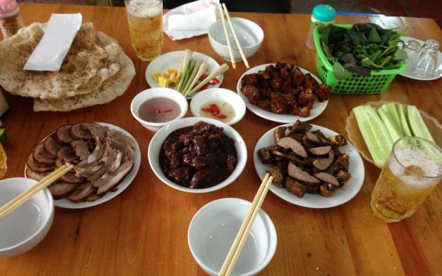 Hội Tụ - Thịt Chó Thui Rơm