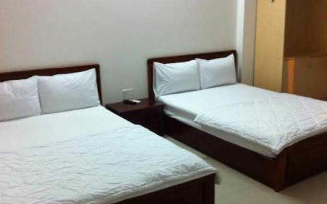 Hòn Chồng Hotel