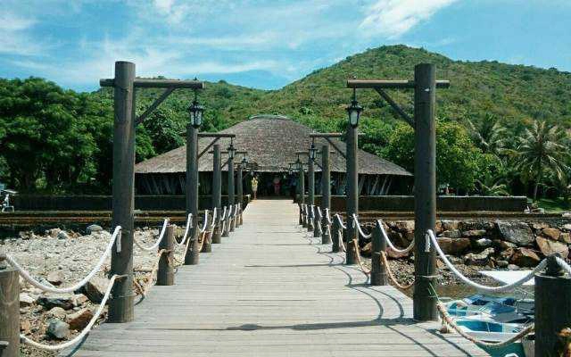 Hòn Tằm Island