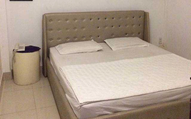 Honeymoon Hotel